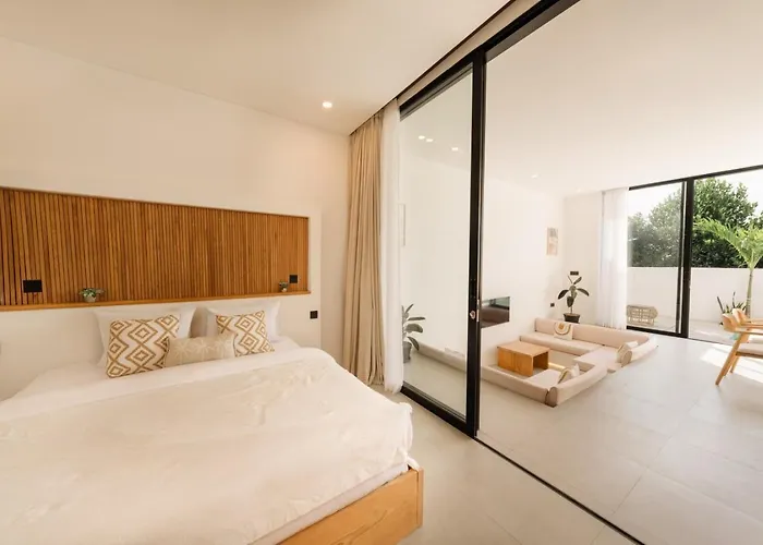 Villa Alcove Boutique *
