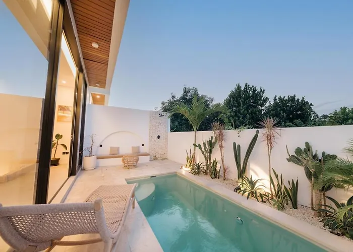Villa Alcove Boutique *